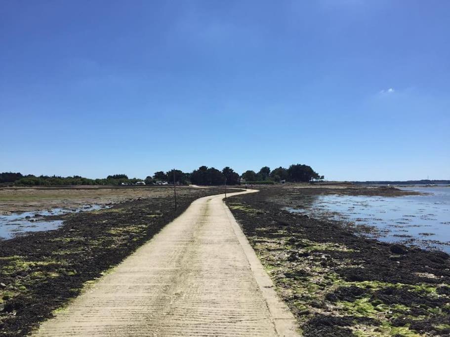 Meuble Sur L'Ile De Tascon A 300 M De La Plage Saint-Armel Exteriör bild